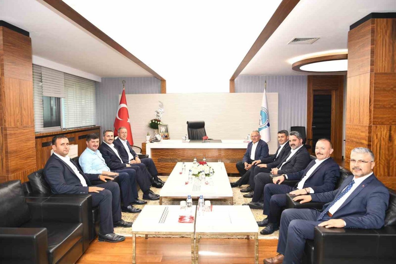 Başkan Büyükkılıç’a Tokat heyetinden ziyaret