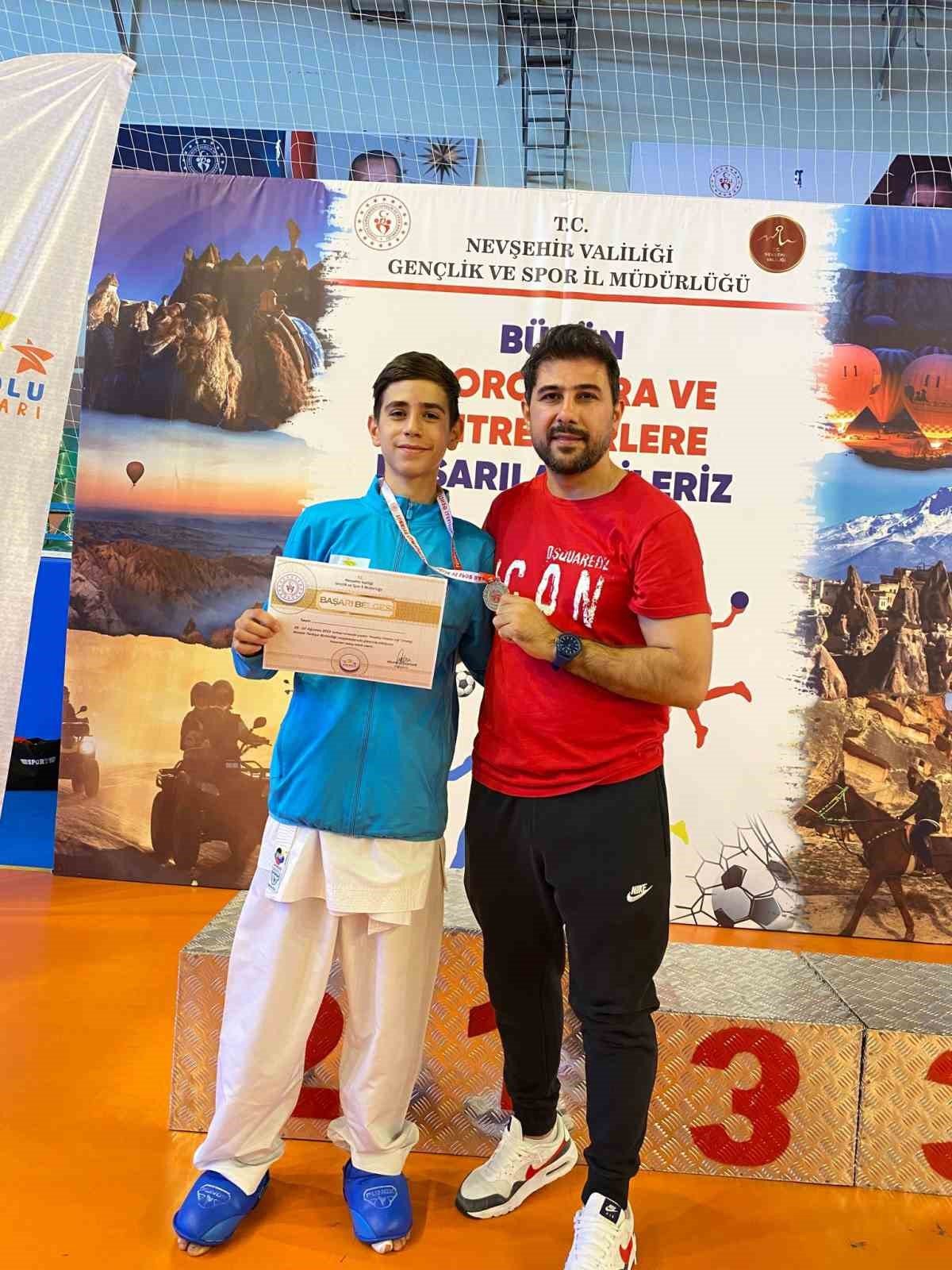 Karateciler Birincilikle Döndü