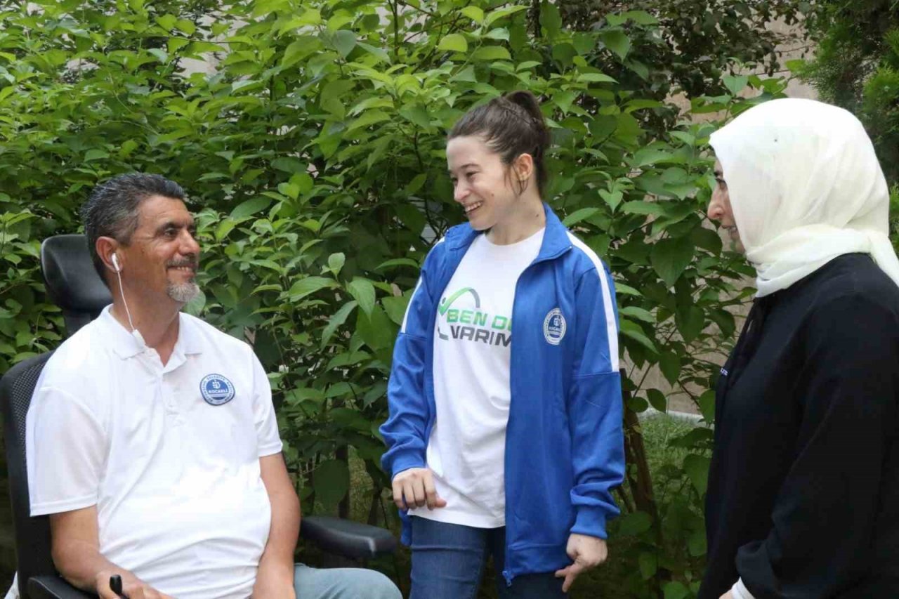 Serebral palsi hastası Ayşe, 3 ay önce tanıştığı sporda Türkiye 3’üncüsü oldu