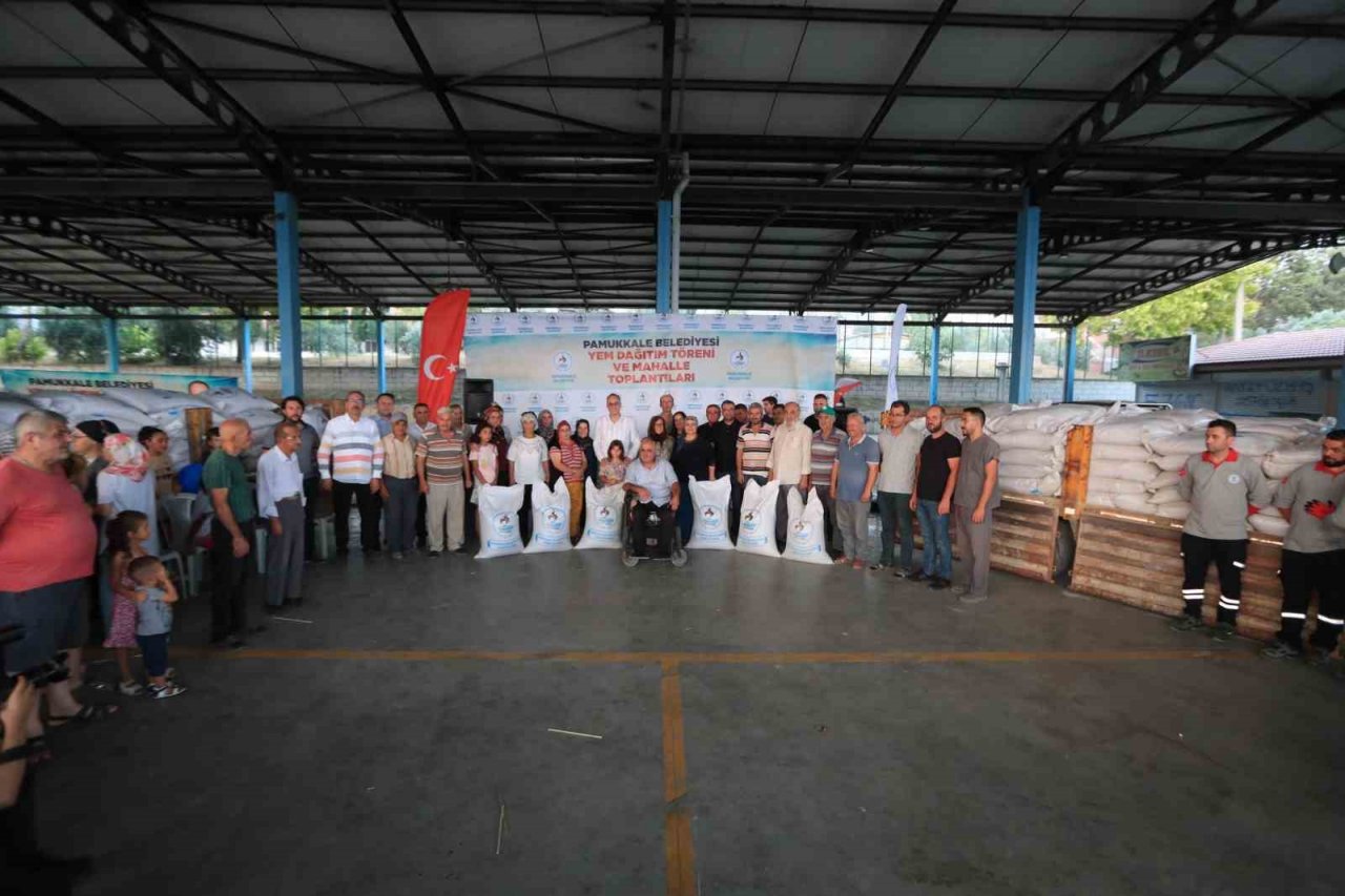 Pamukkale’de 537 üreticiye 50 ton yem desteği sağlanıyor