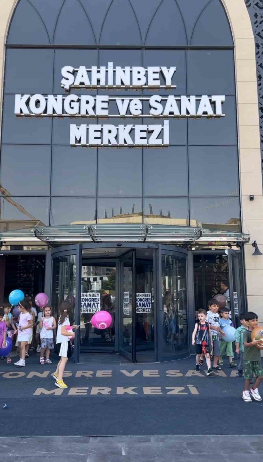 Şahinbeyli öğrenciler yaz tatillerini dolu dolu geçiriyor