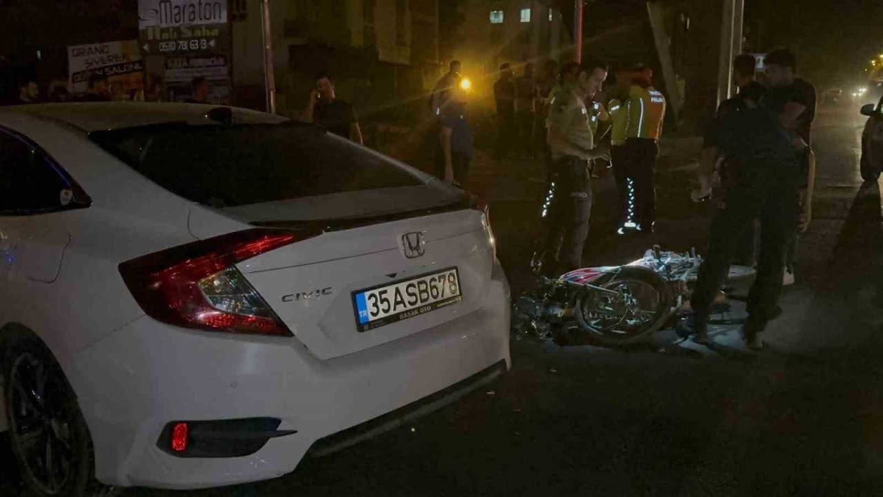 Siverek’te motosiklet ile otomobil çarpıştı: 2 yaralı