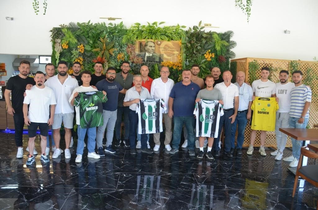 Beylikovaspor’dan transfer şovu