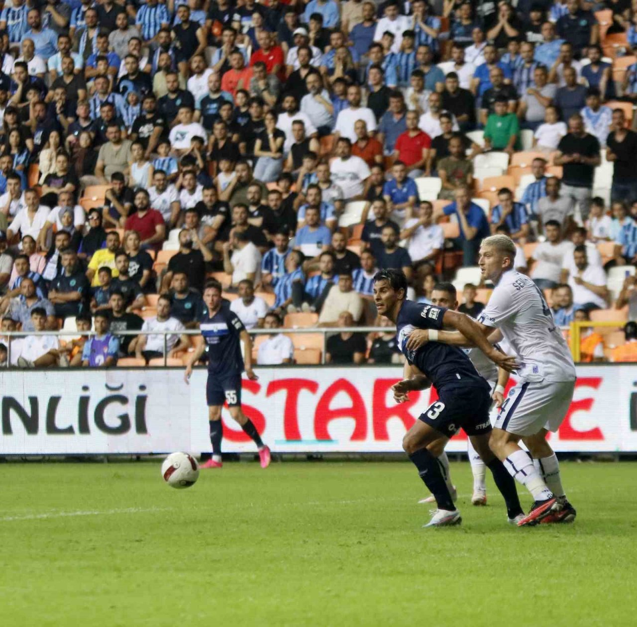 UEFA Avrupa Konferans Ligi: Y. Adana Demirspor: 2 - Osijek: 0 (İlk yarı)