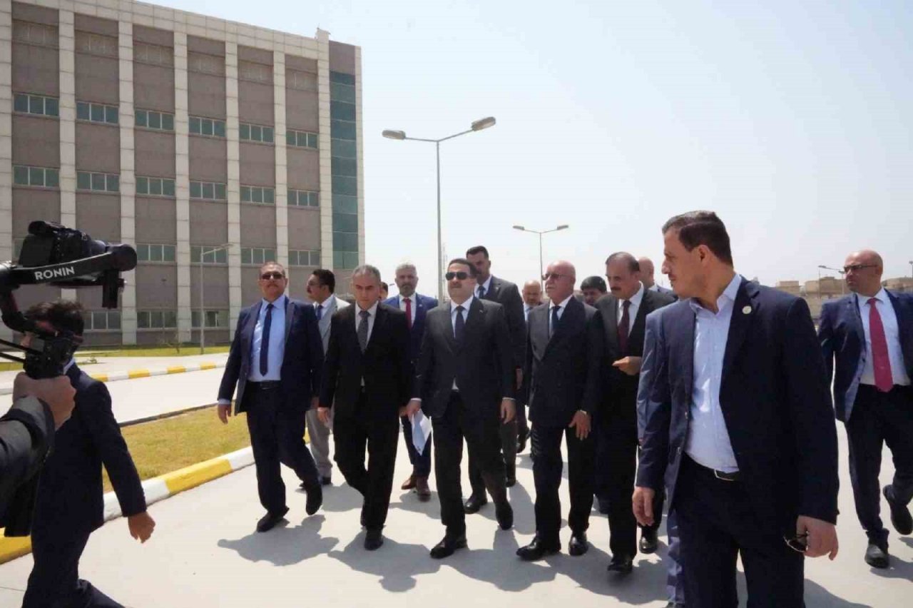 Irak Başbakanı’ndan Universal Acarsan’a övgü yağdı