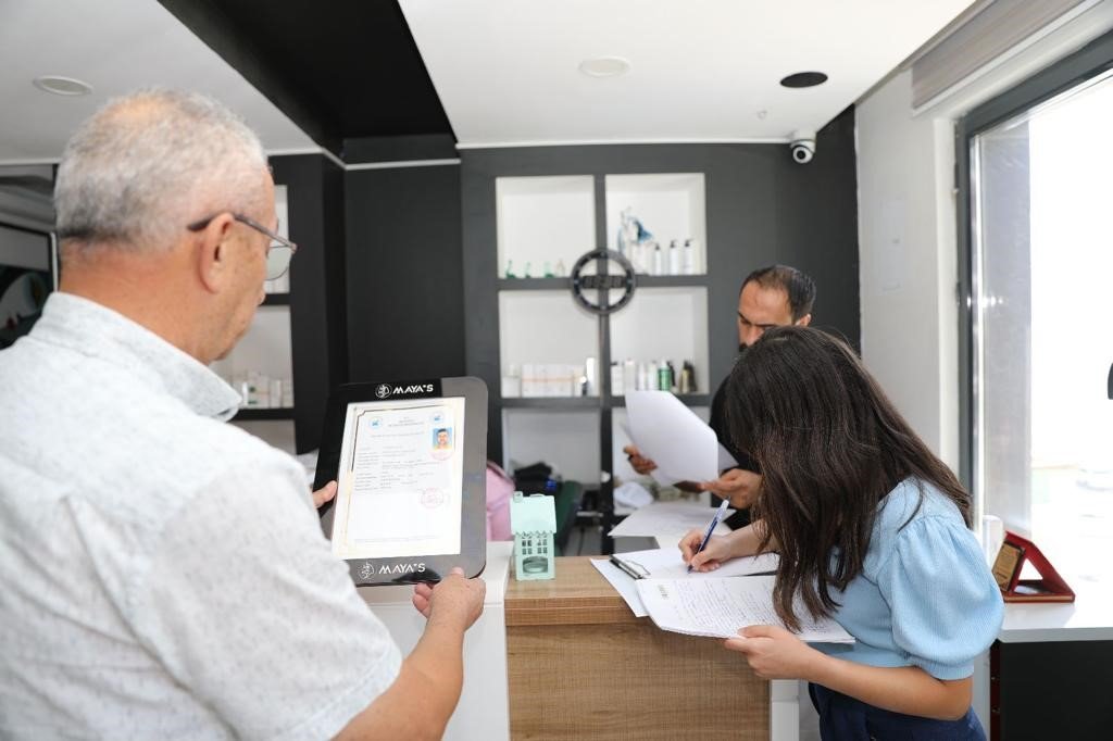 İpekyolu’ndaki kuaför ve güzellik salonları denetlendi