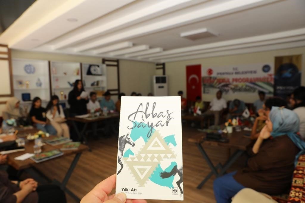 İpekyolu’nda kitap tahlil programı devam ediyor