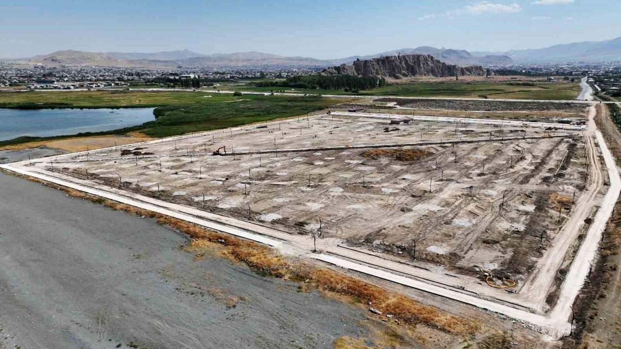 Başkan Vekili Aydın ‘Sahil Bandı’ Proje alanında incelemelerde bulundu