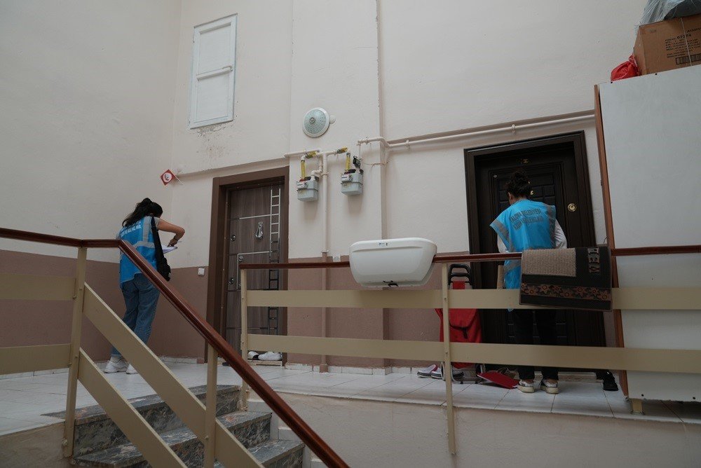 Yalova Belediyesi’nden mahallelerde ihtiyaç taraması