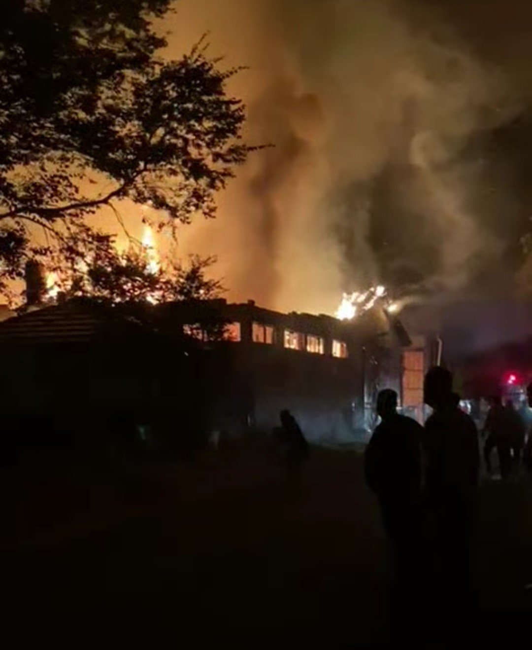 Simav’da orman ürünleri fabrikasında korkutan yangın