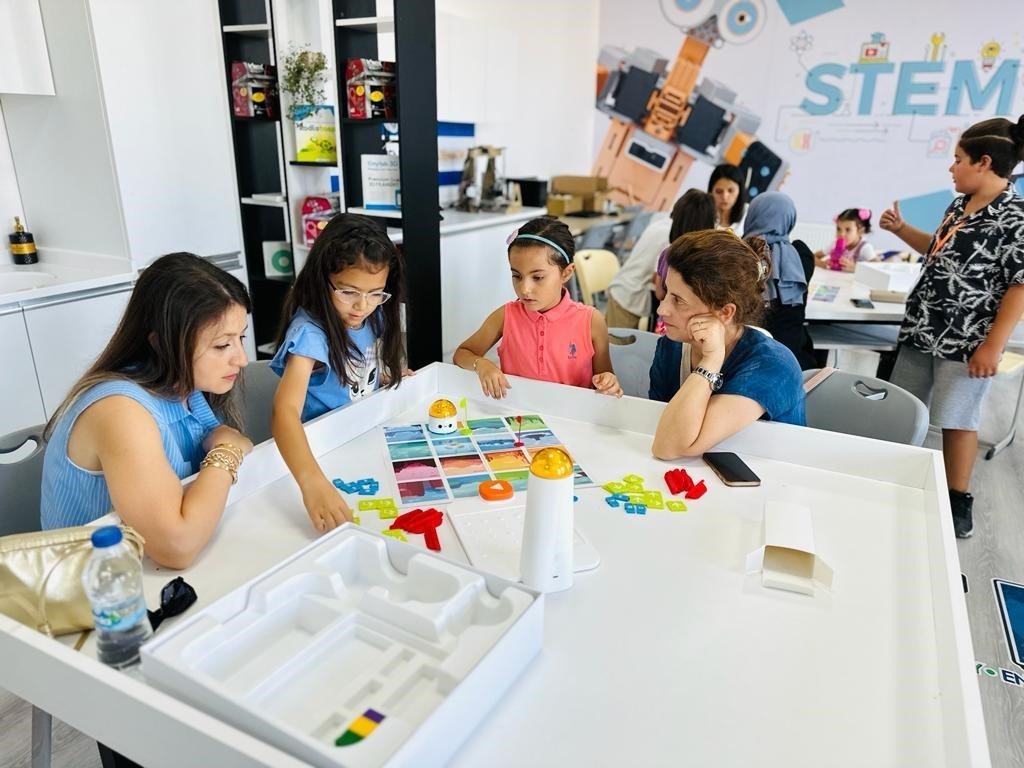 Afyonkarahisar’da STEAM atölyeleri açıldı