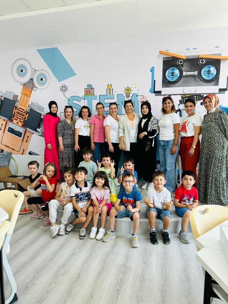 Afyonkarahisar’da STEAM atölyeleri açıldı