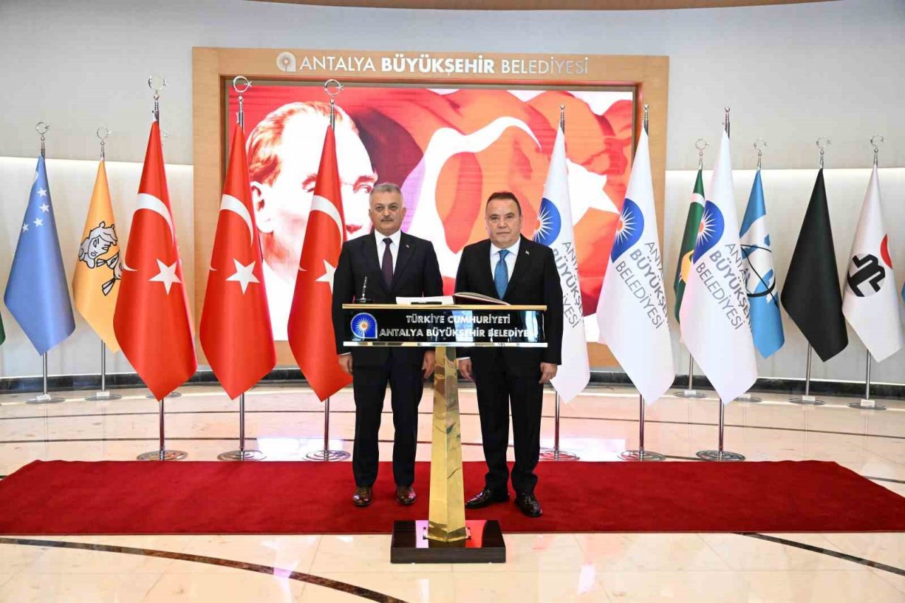 Vali Yazıcı’dan Başkan Böcek’e veda ziyareti