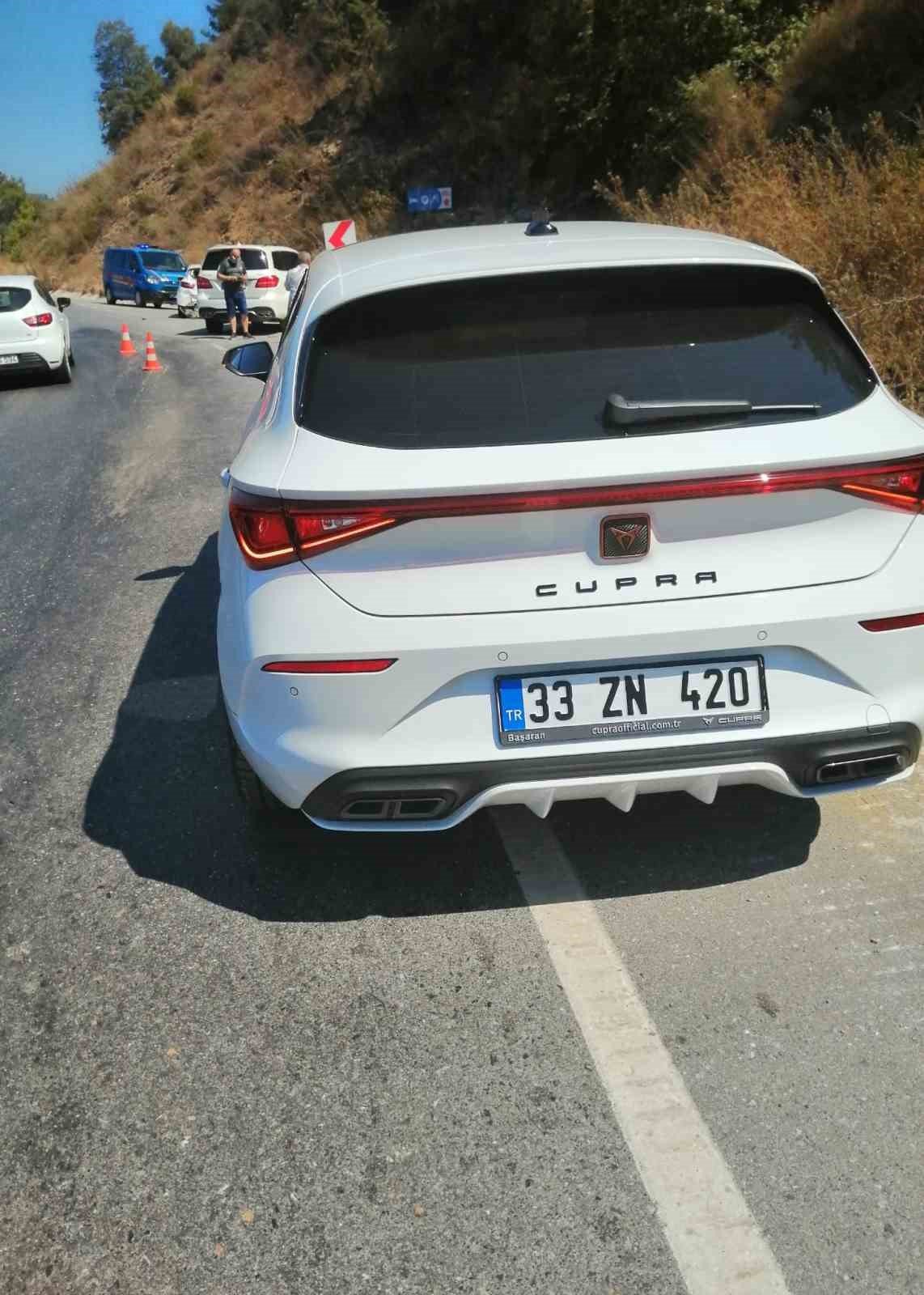 3 Aracın Karıştığı Kazada 3 Kişi Yaralandı