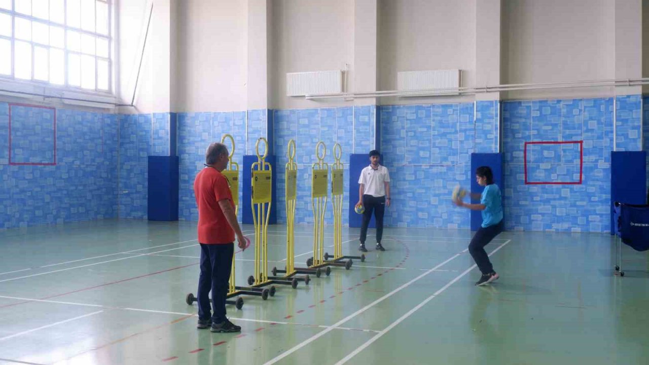 Üniversiteli olmak için ter döktüler