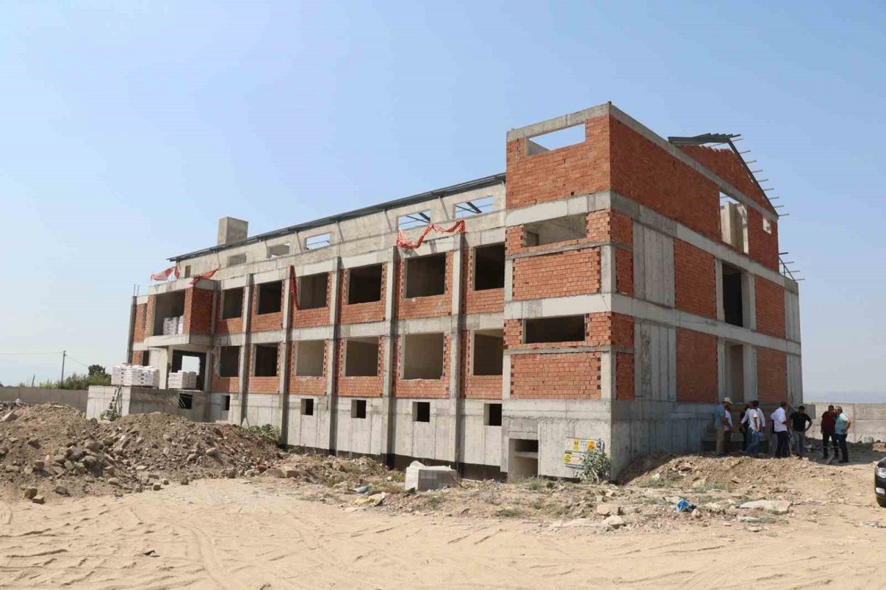 Hafize Teyze’nin vasiyeti ile Koçarlı yeni bir okul kazanıyor