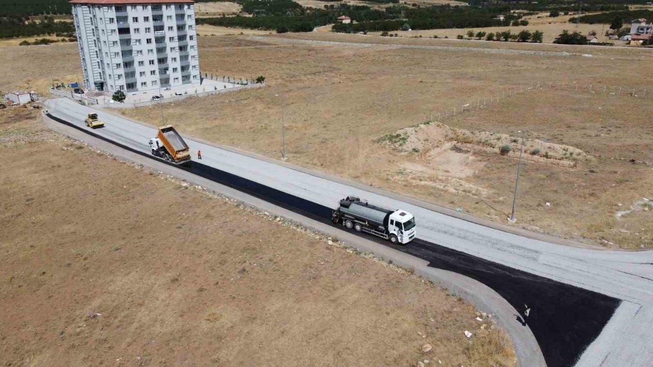 Bulgurlu Mahallesi’nde asfalt çalışması