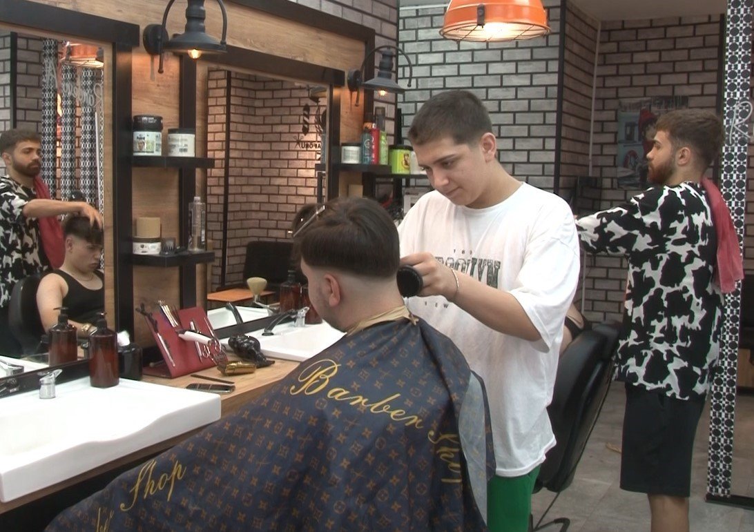 Berberlere yeni tarife; saç kestirmek Nişantaşı’nda 500, Esenyurt’ta 100 lira