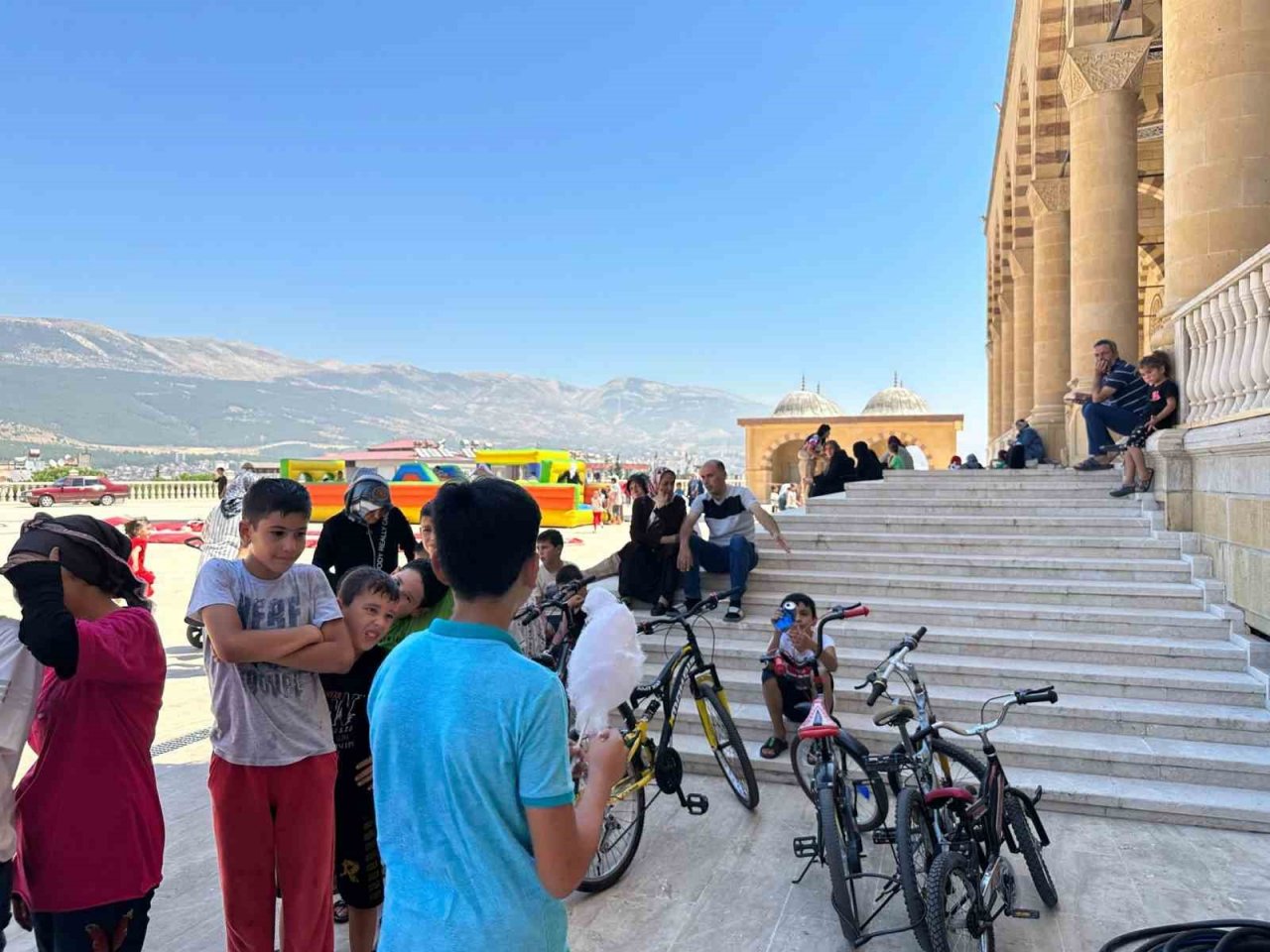 Abdülhamit Han Camiinde yaz Kur’an kursları tamamlandı