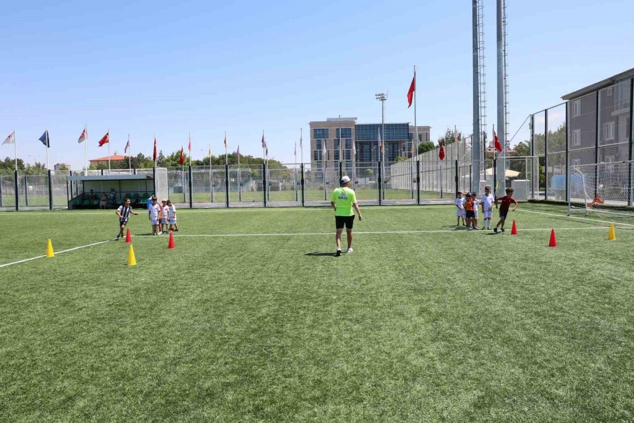 Büyükşehir belediyesi ile yaz dolu dolu geçiyor