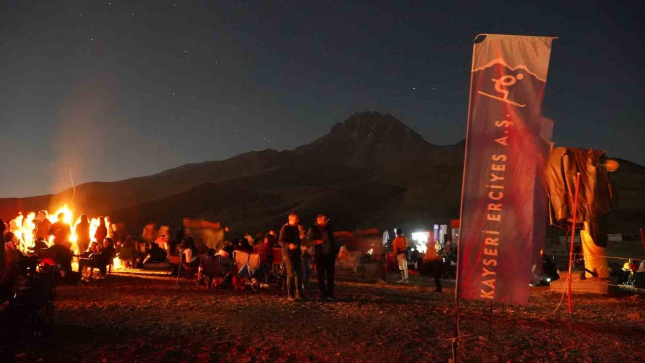 Erciyes’teki görsel şöleni Amerikalı Astronomi Yazarı da takip edecek