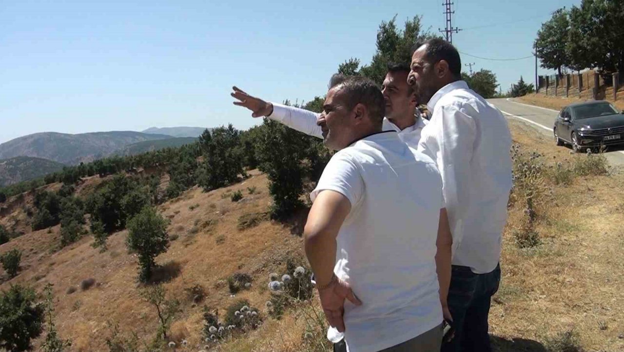 Pütürge’de yol asfaltlama çalışmaları tam hız devam ediyor