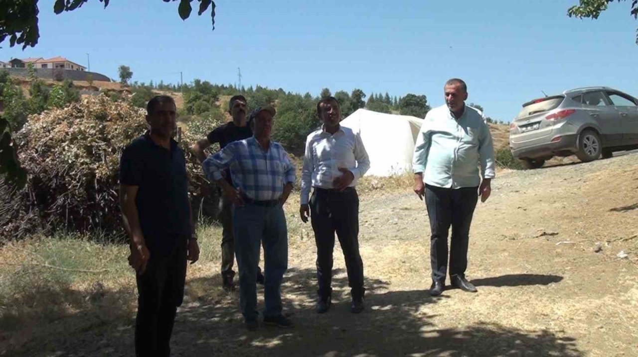 Pütürge’de yol asfaltlama çalışmaları tam hız devam ediyor