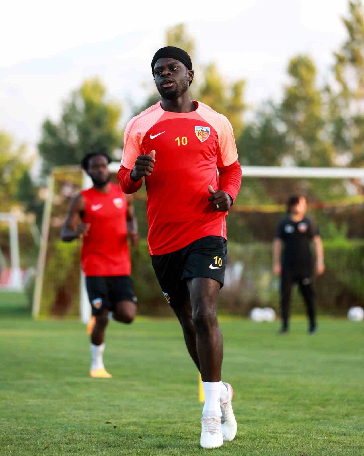 Kayserispor’da forma numaraları belli oldu