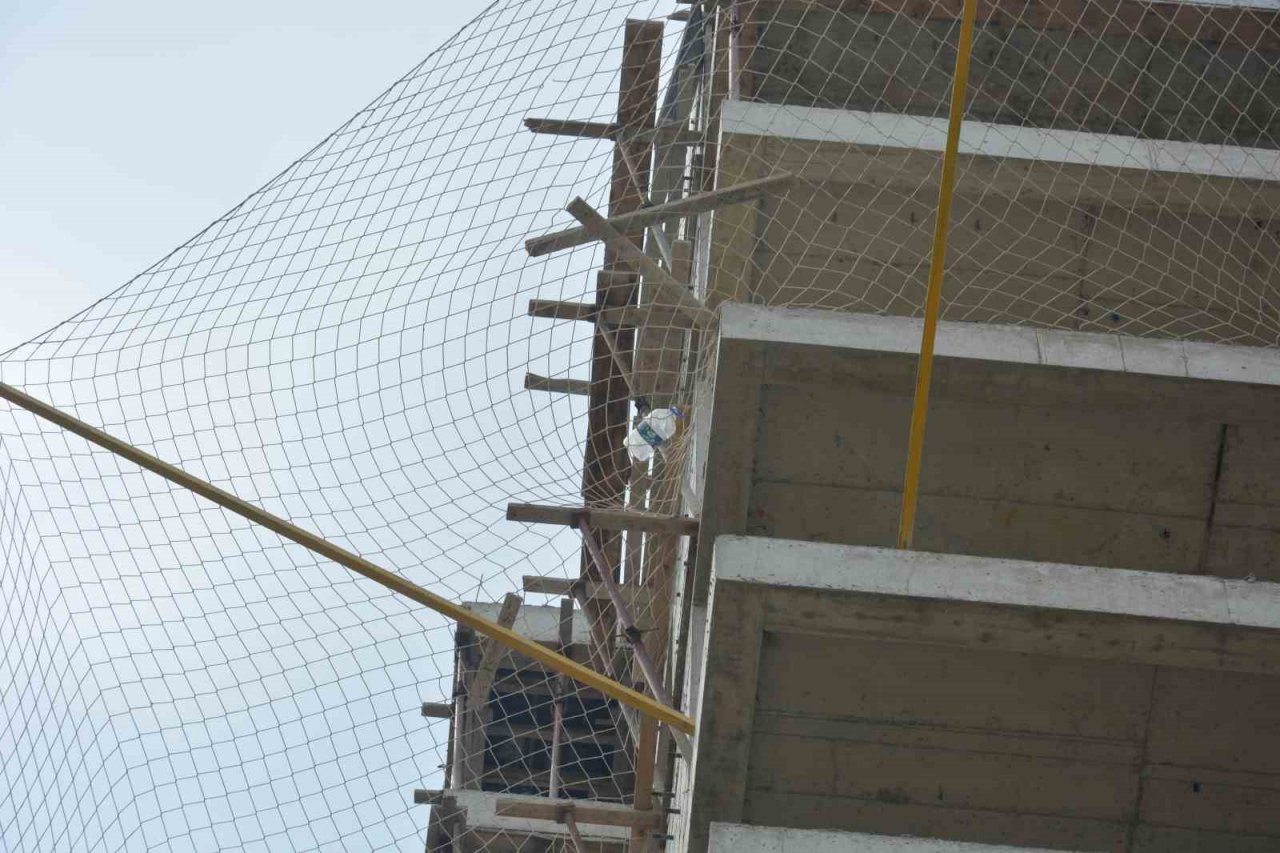 Son iş gününde inşaatın 12. katından düşerek hayatını kaybetti