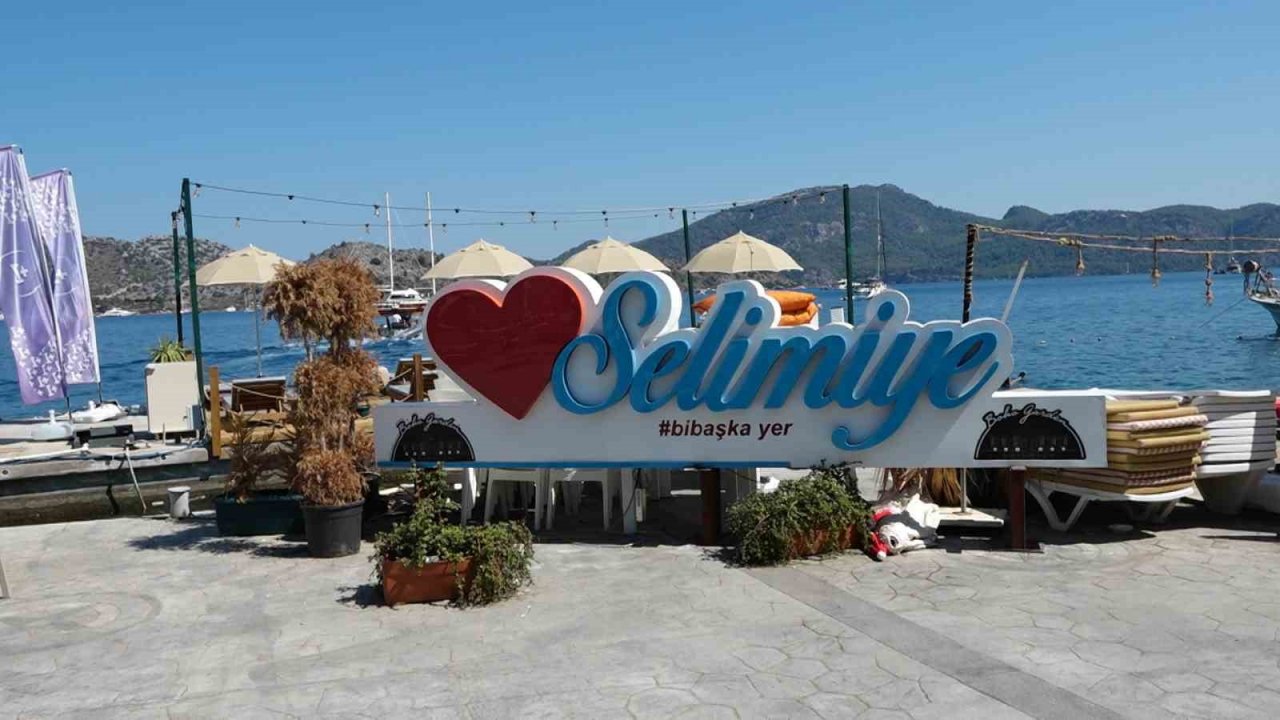 Selimiye Halk Plajı, vatandaşların ilgisini çekiyor