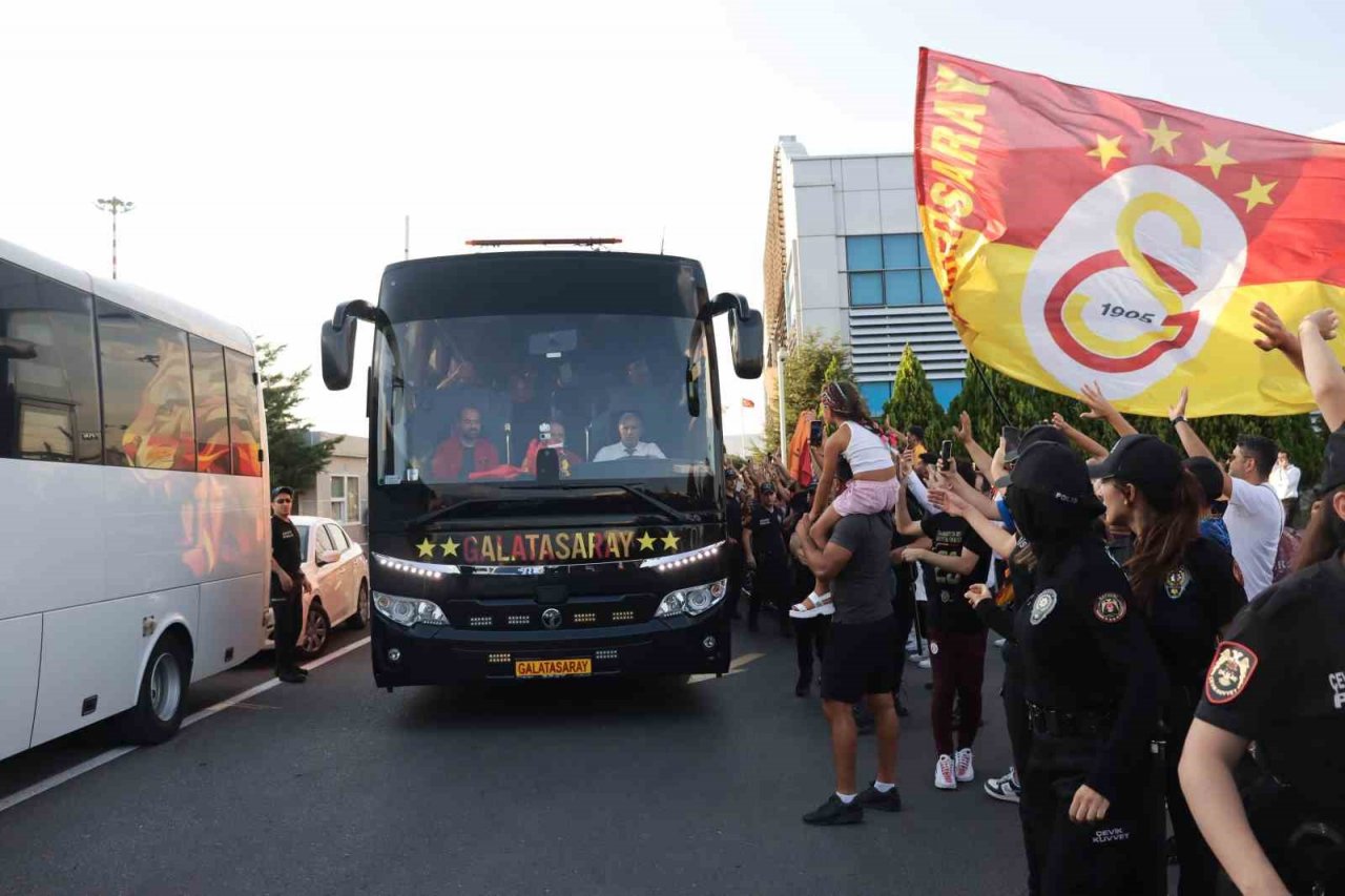 Galatasaray kafilesi Kayseri’de
