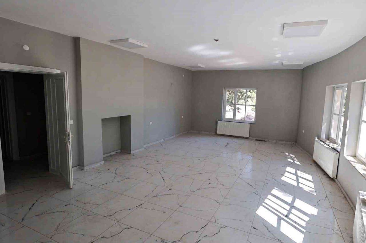 Kadınların ikinci evi; UKAMER hizmet binası