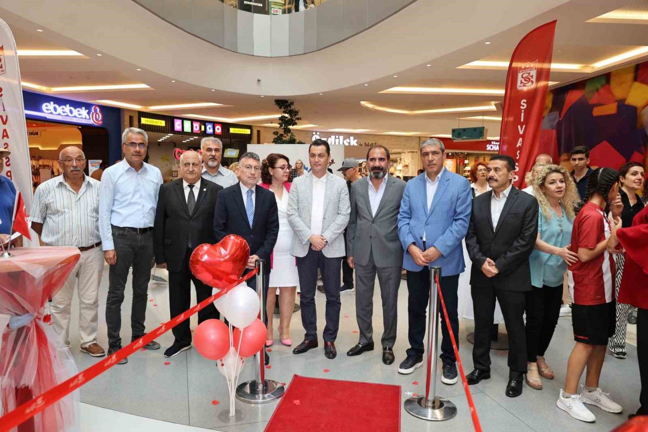 İVA Park AVM’de Sivasspor sergisi açıldı