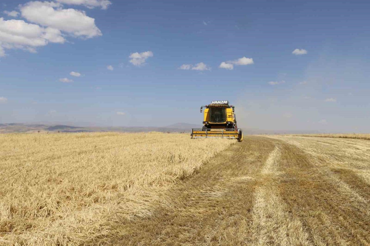 Ağrı’da biçerdöver denetimleri sürüyor