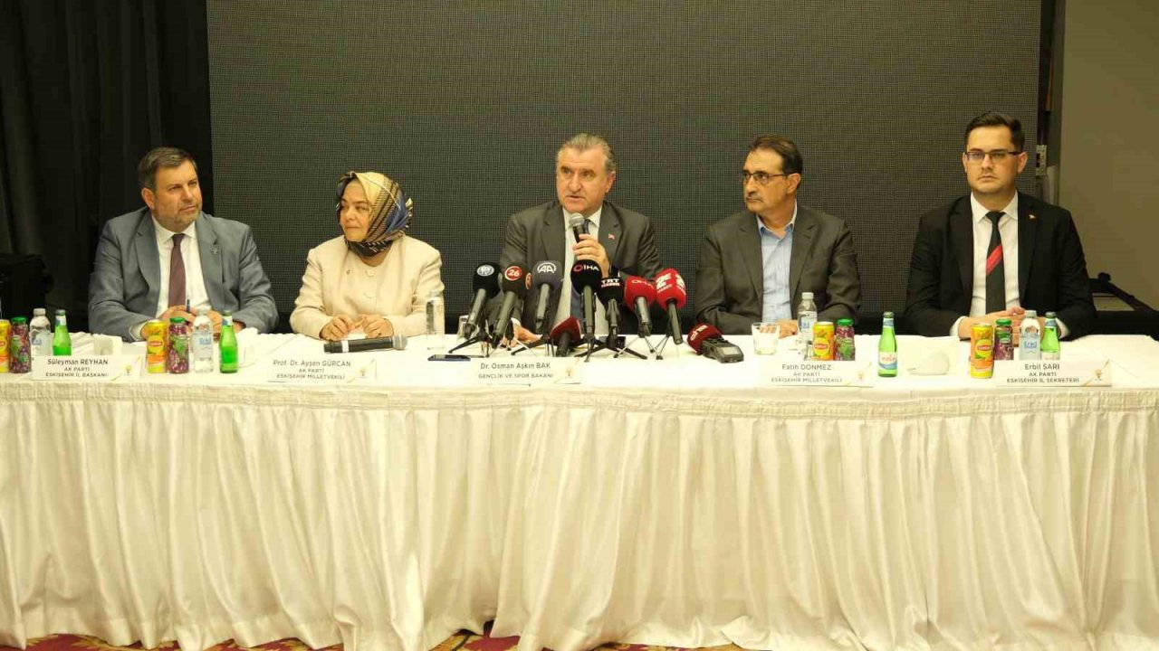 Bakan Bak, "Dünya’da en büyük yurt kapasitesine sahip ülkeyiz”