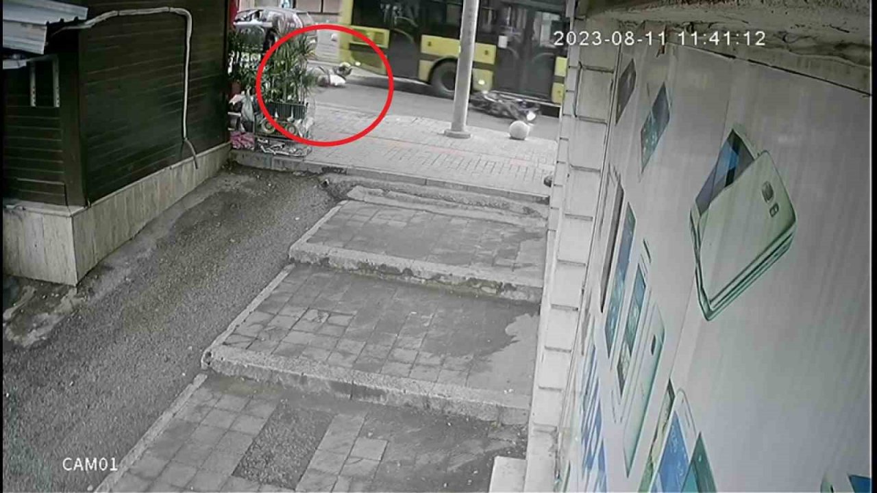 Ölümün teğet geçtiği anlar kamerada...