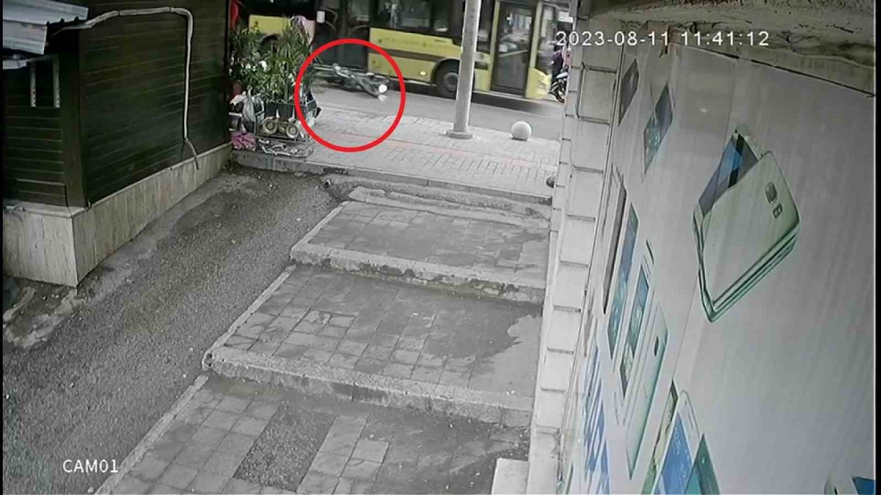 Ölümün teğet geçtiği anlar kamerada...