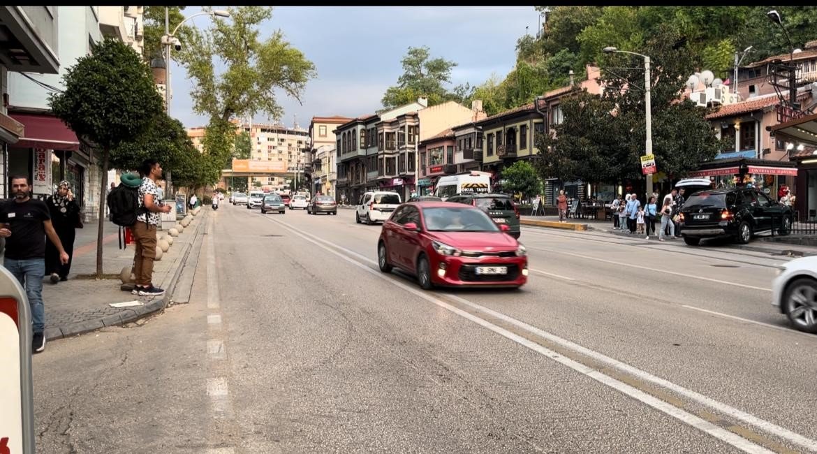 Ölümün teğet geçtiği anlar kamerada...