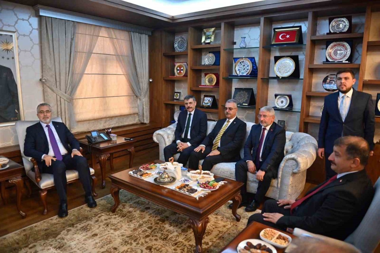 Bakan Işıkhan: “Toplu sözleşme süreci tüm tarafları memnun edecek”