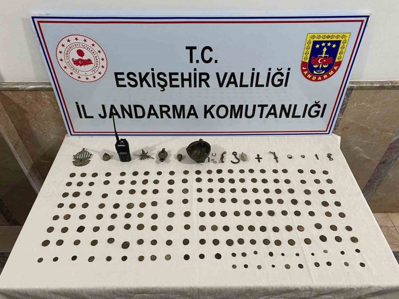 Eskişehir’de jandarmadan tarihi eser operasyonu