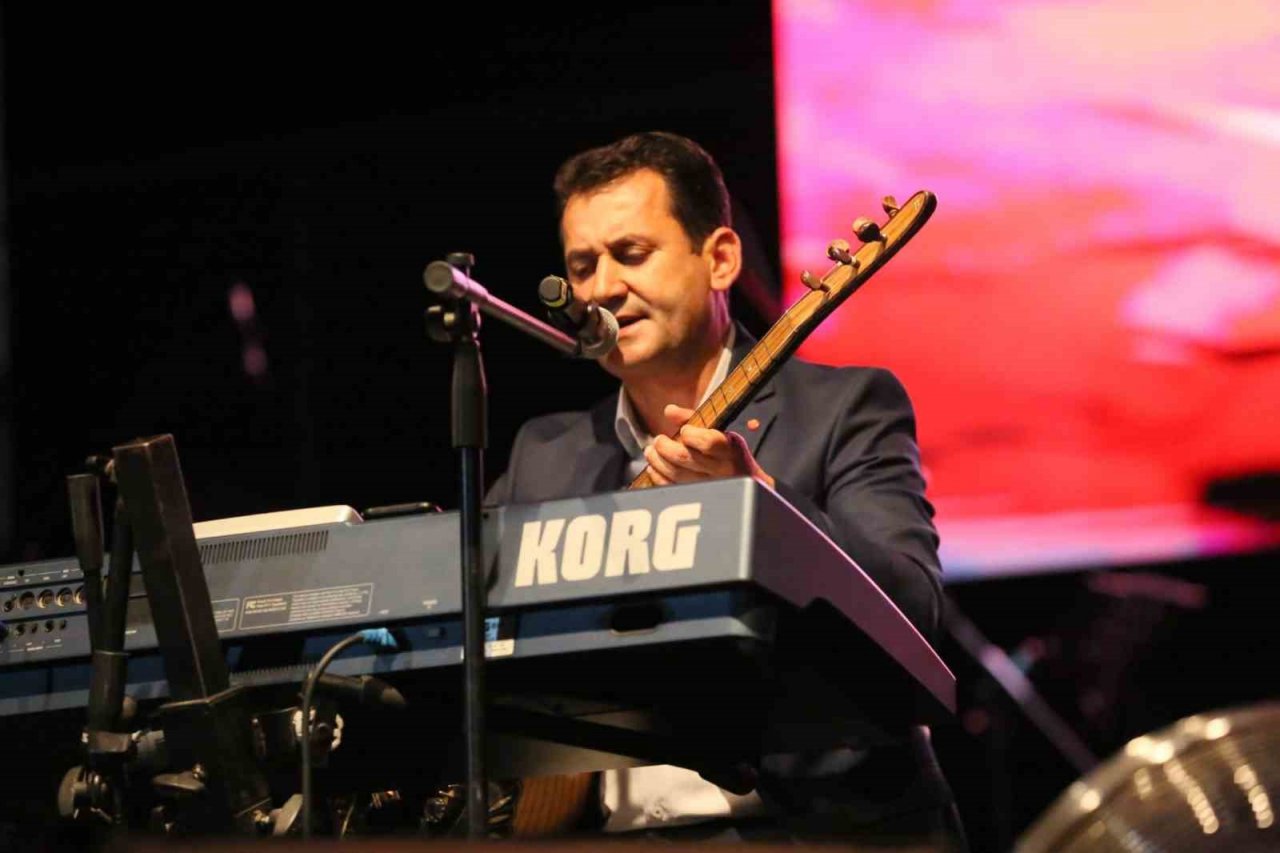 39. Aşık Seyrani Kültür ve Sanat Festivali’nde Zara rüzgarı