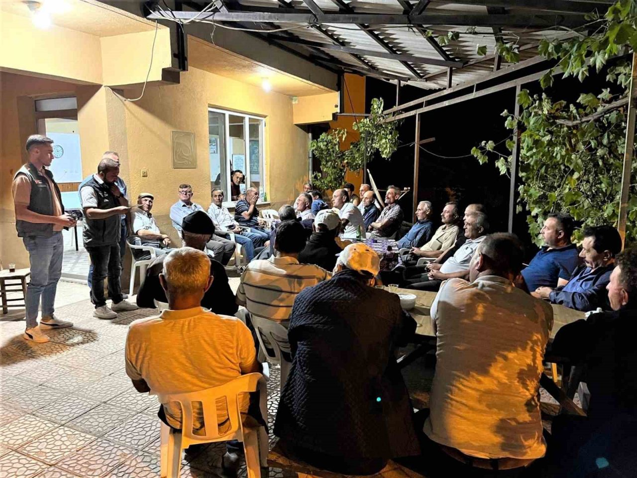 Hisarcık’ta köylülere orman yangınları konusunda broşür dağıtıldı