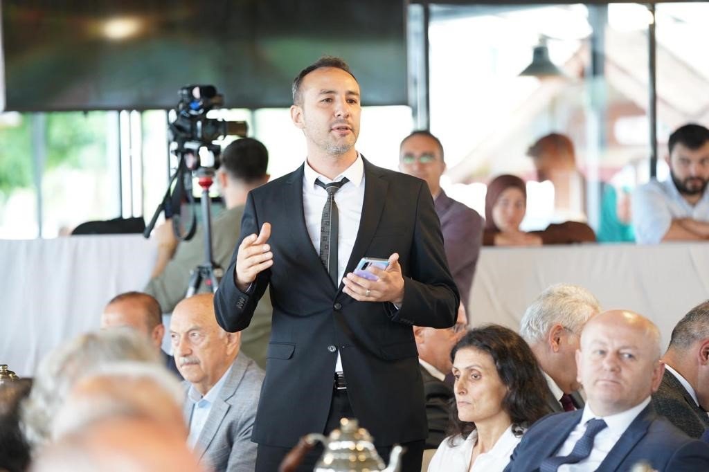 Milli Eğitim Bakanı Yusuf Tekin Rize’de öğretmenlerle buluştu