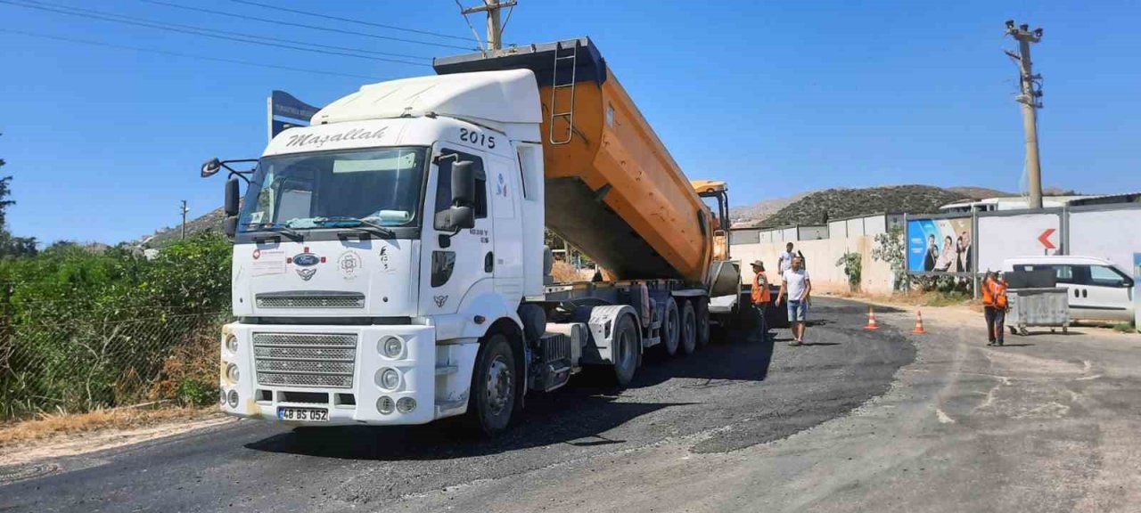 Bodrum Turgutreis’te sıcak asfalt çalışması tamamlandı