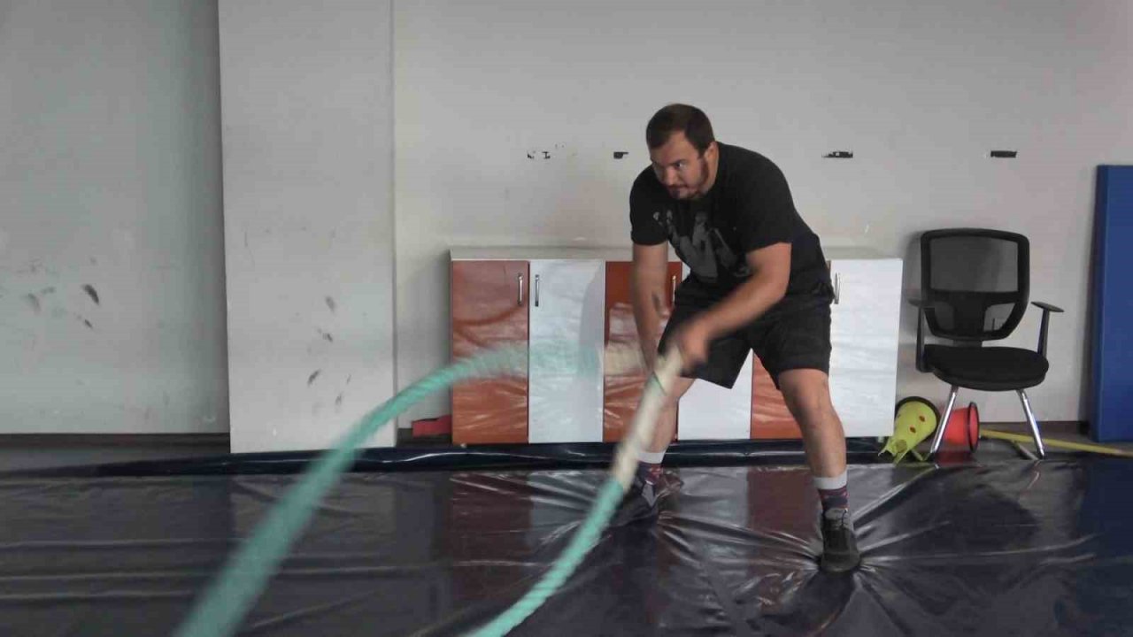 Yetiştirme yurdundan uluslararası güreş şampiyonluklarına