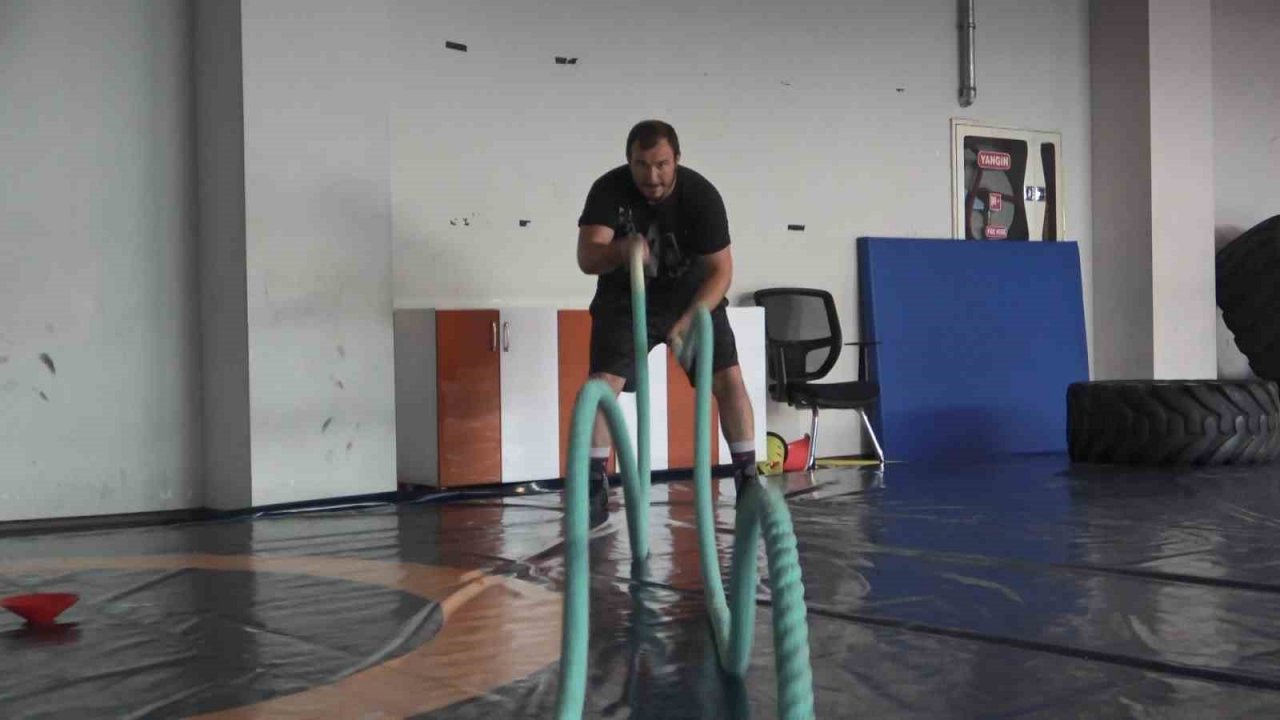 Yetiştirme yurdundan uluslararası güreş şampiyonluklarına