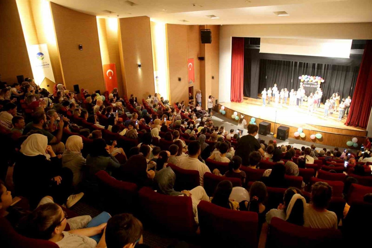 SGM yaz kursları şenlikle sona erdi