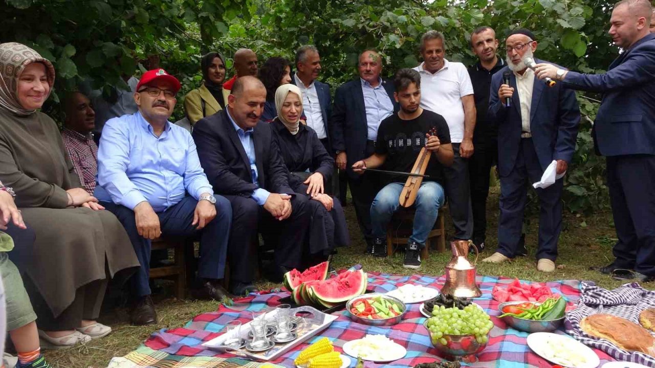 Coğrafi işaretli Arsin Foşa Fındığı’nın hasadı törenle başladı