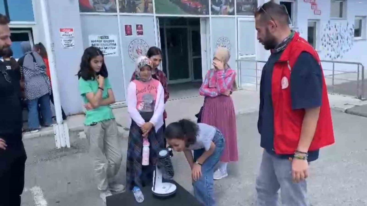 Gençlik Merkezi’nden çocuklar gönüllerince eğlendi