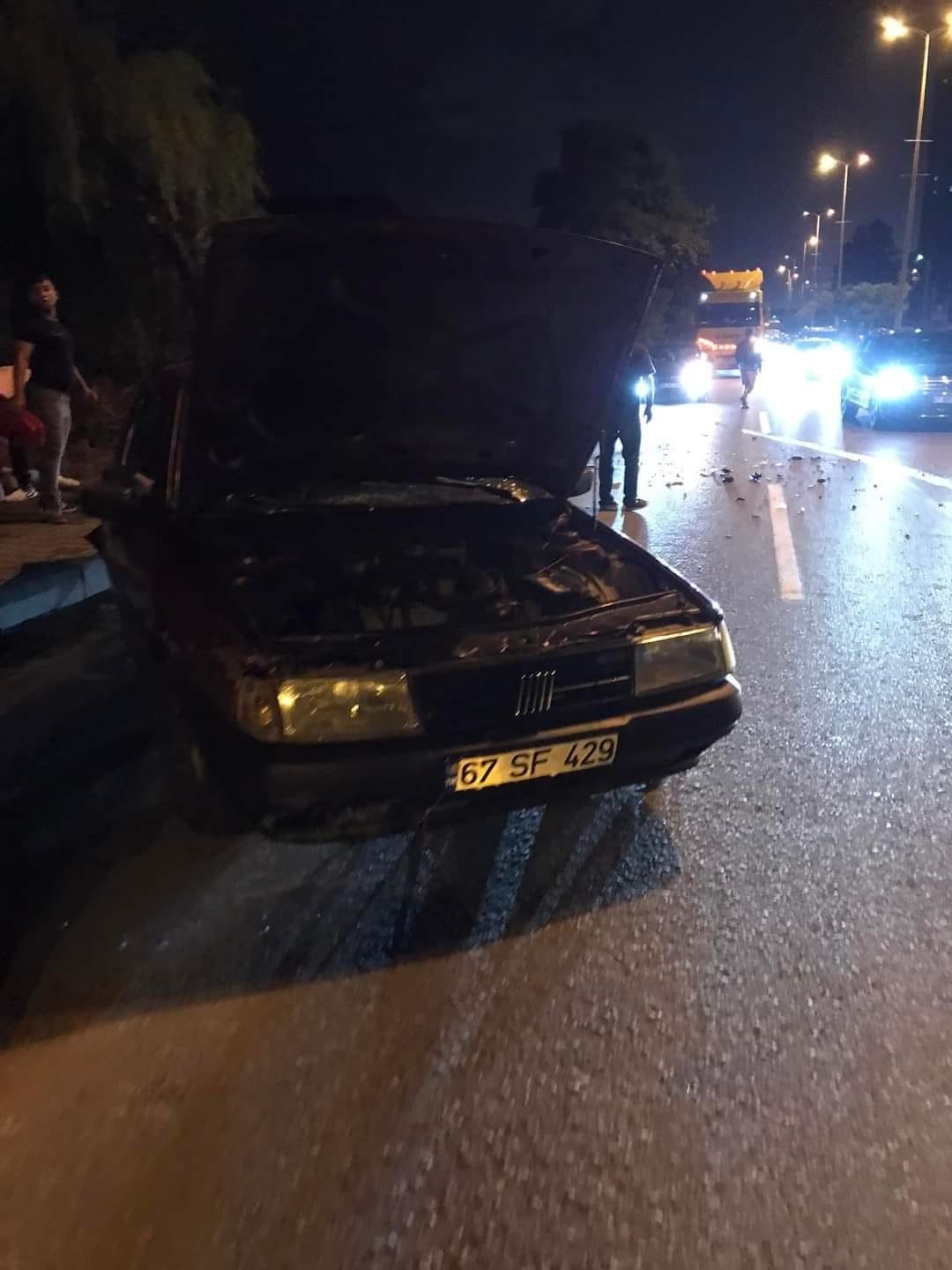 İki otomobil çarpıştı: 2 yaralı